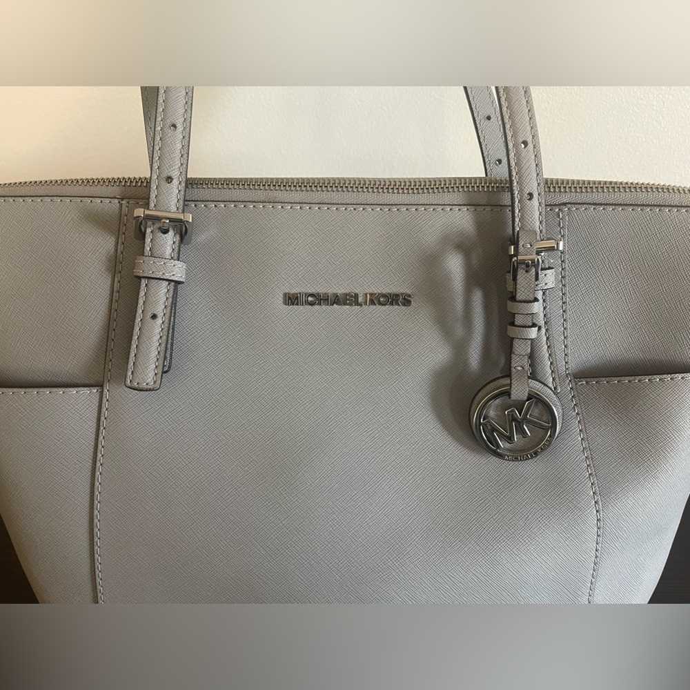 Michael Kors Gray Charlotte Leather Tote Bag - Picture 4 of 10